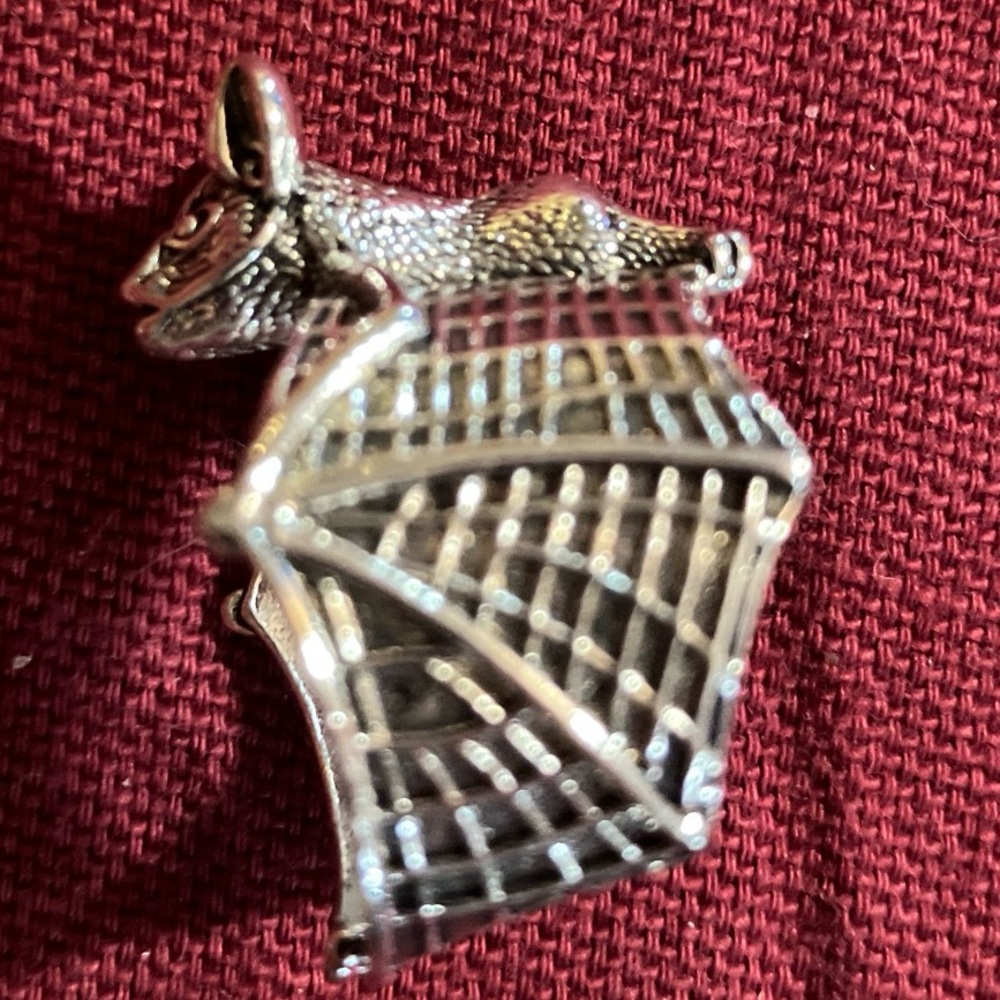 Bat ring size 8 women’s silver color